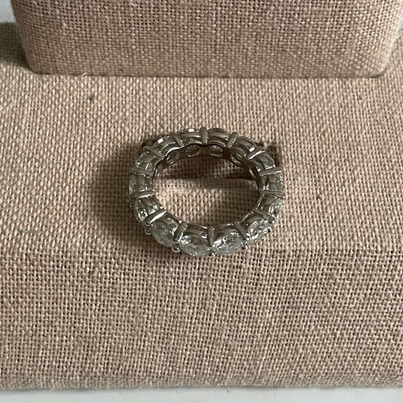 7 CT Moissnaite Ring - Picture 3 of 5